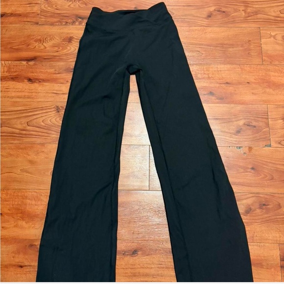 Black Flare Leggings Oner - Picture 12 of 12